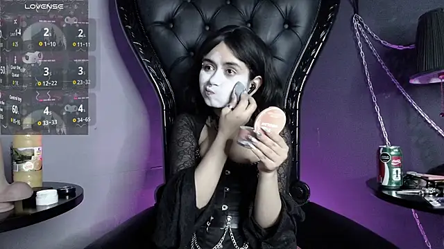 Snapshot of Navier__ chatting on 06-03-26, 04:02 Navier online show from 06-03-26, 04:02