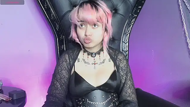 Snapshot of Navier__ chatting on 05-29-26, 04:07 Navier online show from 05-29-26, 04:07