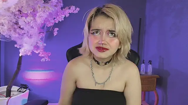 Navier   online show from 10-30-25, 07:11