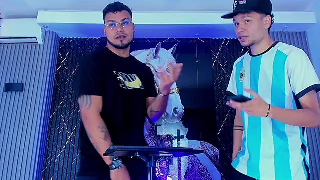 handsome boys22 online show from 11-30-25, 12:28