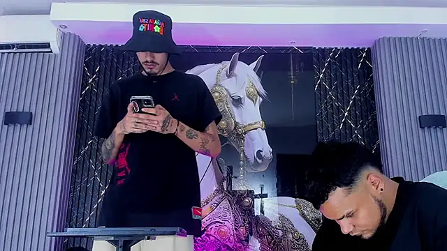 handsome boys22 online show from 12-13-25, 08:04