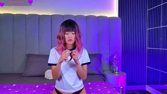 Tiny Dream online show from 12-20-25, 09:06