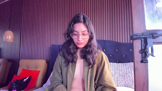 ViolettRouse online show from 02-17-26, 05:43