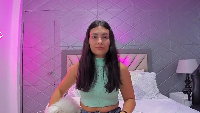 ViolettRouse online show from 12-15-25, 04:13