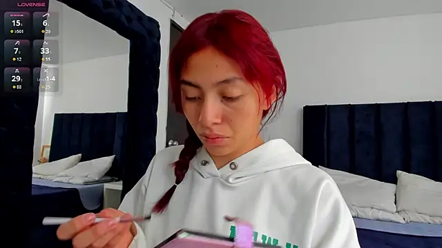 melanie roux   online show from 03-31-26, 12:18