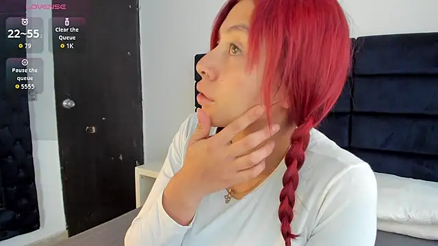 melanie roux   online show from 11-21-25, 12:26