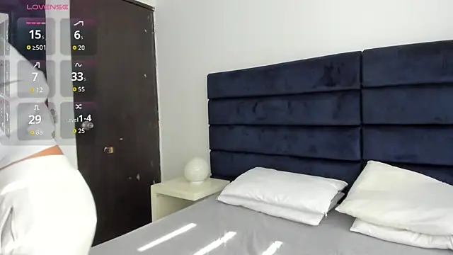 melanie roux   online show from 11-23-25, 12:59