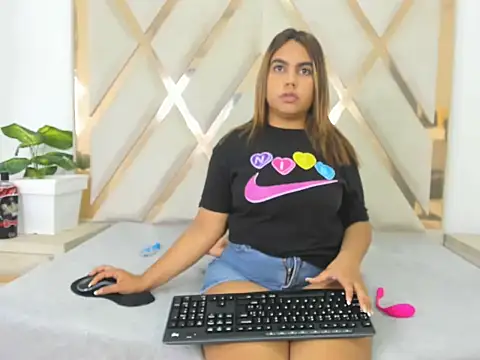 valentinaasm online show from 03-31-26, 12:51