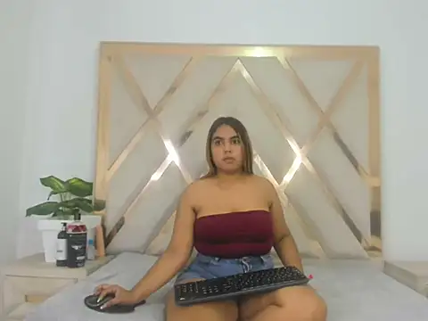 valentinaasm online show from 03-27-26, 12:17