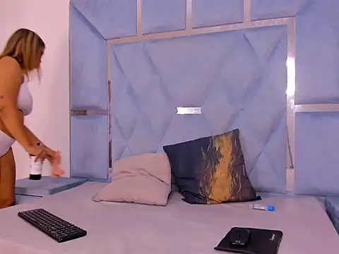 valentinaasm online show from 10-27-25, 12:39