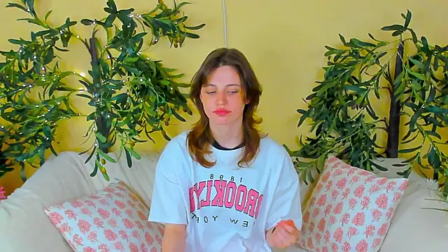 EugenaDevol online show from 10-21-25, 11:53