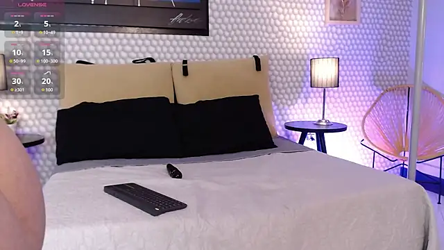 SashaaVixen online show from 12-22-25, 11:21