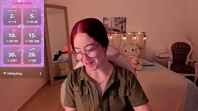 Amaraa couper1 online show from 12-04-25, 04:22