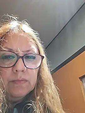 JennyInVegas online show from 10-29-25, 04:06