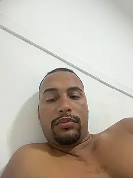 Snapshot of casalbrhot25 chatting on 10-23-25, 09:57 casalbrhot25 online show from 10-23-25, 09:57