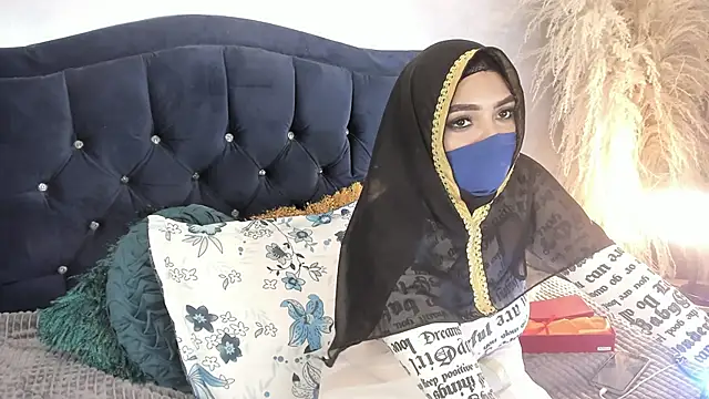 Inaya Khalifa online show from 11-28-25, 12:00