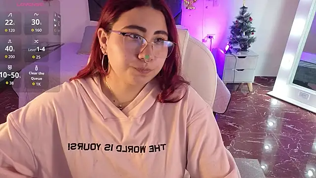 littlee red online show from 12-22-25, 09:04