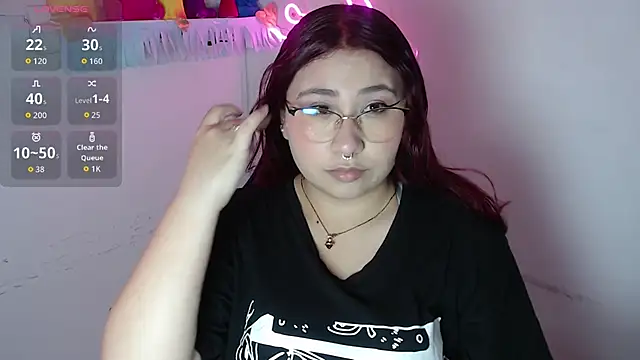 littlee red online show from 11-28-25, 08:31