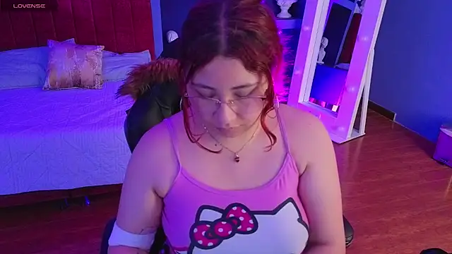 littlee red online show from 02-16-26, 08:18