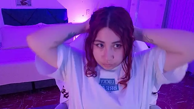 littlee red online show from 02-02-26, 08:52