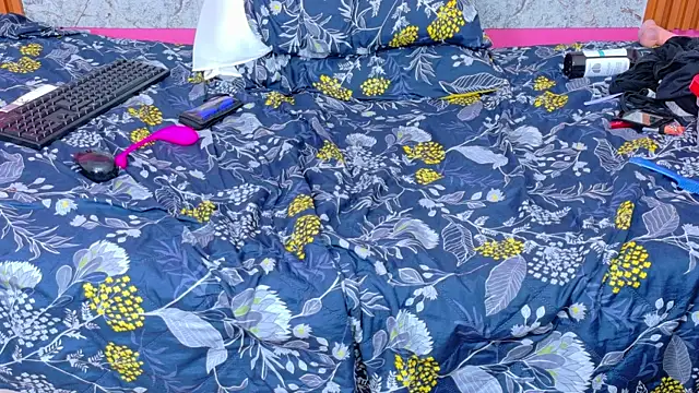 Snapshot of matureahomegirl chatting on 02-20-26, 07:10 matureahomegirl online show from 02-20-26, 07:10