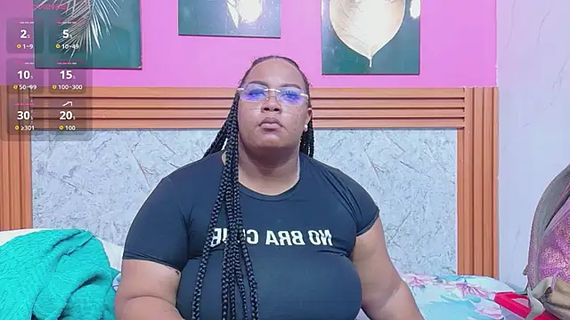 Snapshot of matureahomegirl chatting on 06-10-26, 02:57 matureahomegirl online show from 06-10-26, 02:57