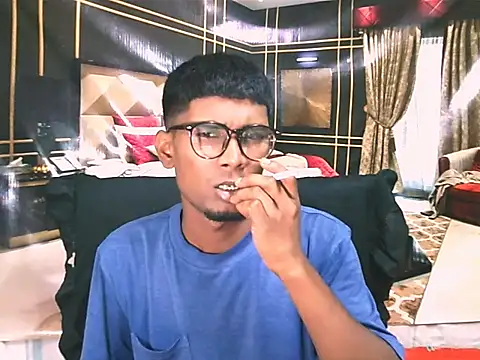 IndianThuggin online show from 06-17-26, 05:34