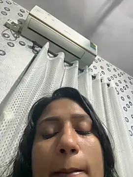 heenashai online show from 11-26-25, 06:41