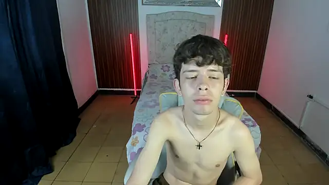 dilan orduz online show from 10-20-25, 01:11