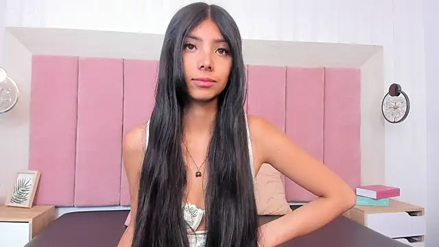 Isabella Marsh online show from 12-02-25, 12:29