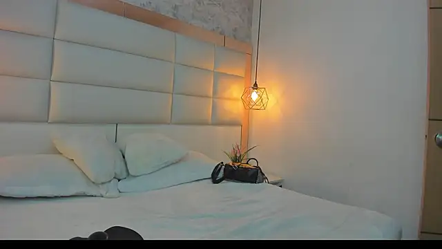 Sofia clk online show from 03-19-26, 03:06