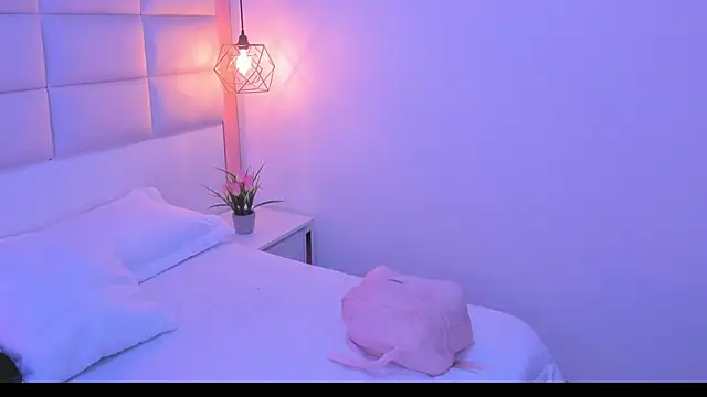 Snapshot of Sofia_clk chatting on 04-22-26, 03:24 Sofia clk online show from 04-22-26, 03:24