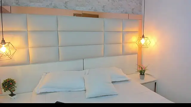 Snapshot of Sofia_clk chatting on 04-23-26, 03:35 Sofia clk online show from 04-23-26, 03:35