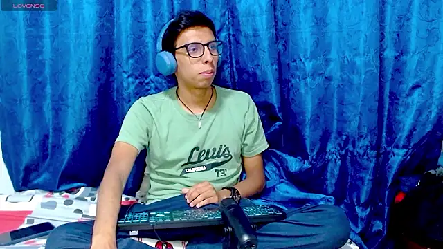 DavTwink3100 online show from 02-18-26, 01:47