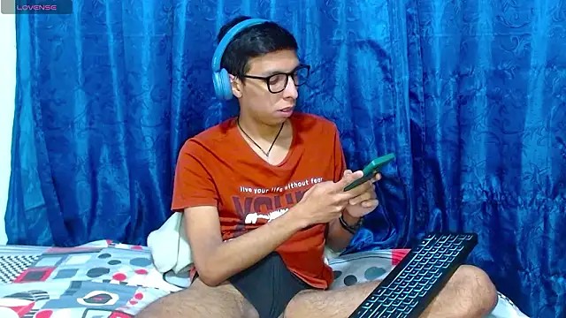 DavTwink3100 online show from 03-28-26, 01:39