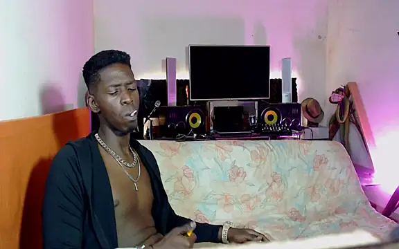 Snapshot of Black_Paradice chatting on 11-04-25, 02:26 Black Paradice online show from 11-04-25, 02:26