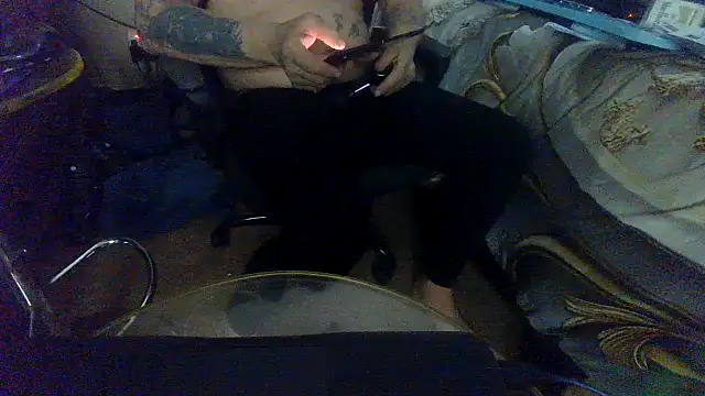 Snapshot of bigdaddyrooster chatting on 01-10-26, 01:45 bigdaddyrooster online show from 01-10-26, 01:45