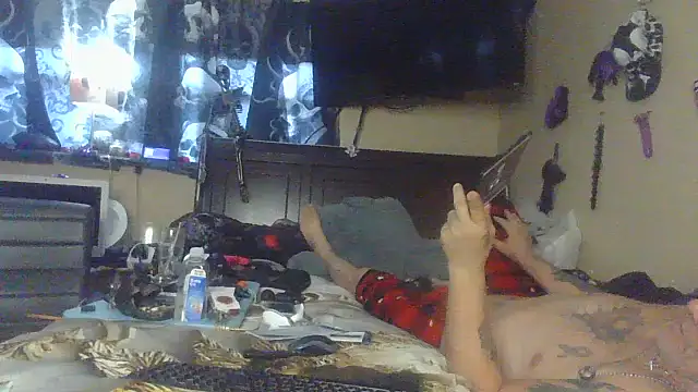 Snapshot of bigdaddyrooster chatting on 01-07-26, 10:26 bigdaddyrooster online show from 01-07-26, 10:26