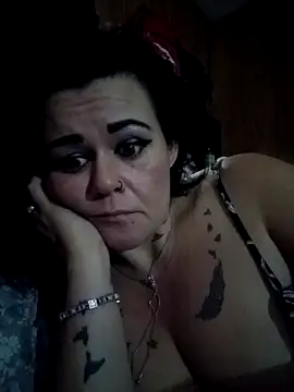 ravenlove1986 online show from 10-22-25, 11:09