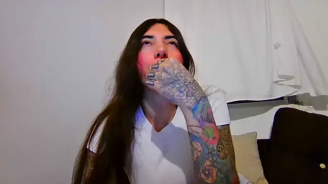 valeriahornier online show from 07-26-26, 04:30