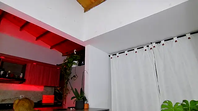 valeriahornier online show from 05-26-26, 02:42