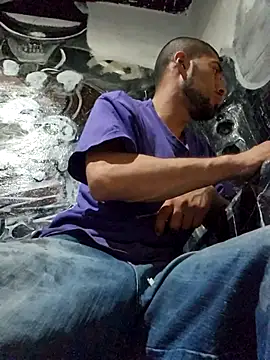 vergueo3 online show from 11-25-25, 02:45