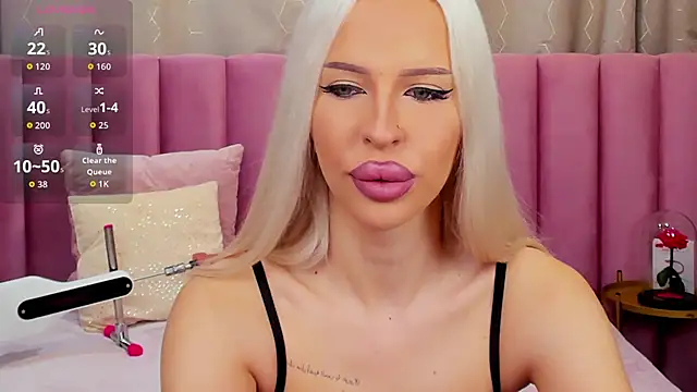 KailaCrystall online show from 11-17-25, 01:31