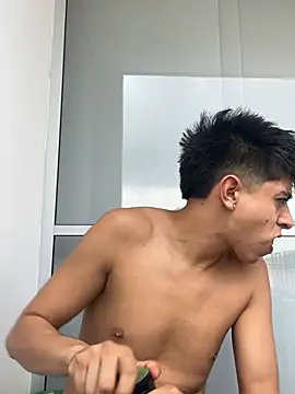 motomotoboy online show from 03-03-26, 08:38