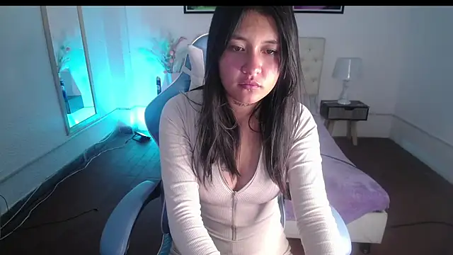 Betsy   online show from 10-22-25, 05:07