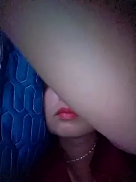 Squirrel-Pear online show from 11-12-25, 08:01