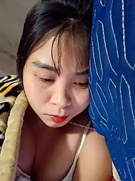 Squirrel-Pear online show from 12-05-25, 12:59