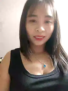 Squirrel-Pear online show from 12-17-25, 02:55