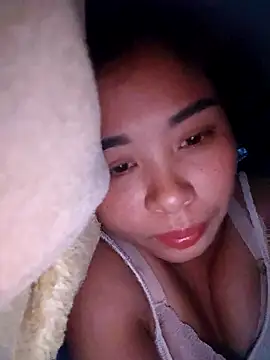 Squirrel-Pear online show from 10-28-25, 10:41