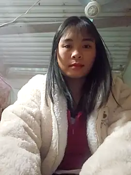 Squirrel-Pear online show from 11-29-25, 01:06